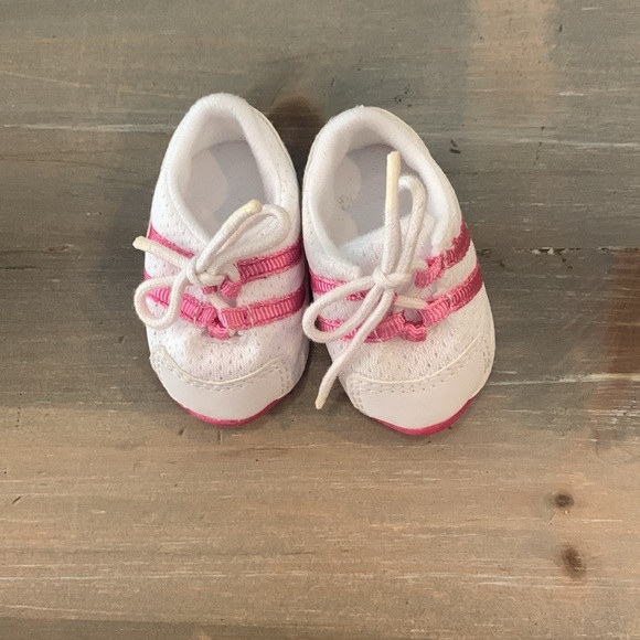 American Girl Athletic jacket and shoes - Picture 2 of 4